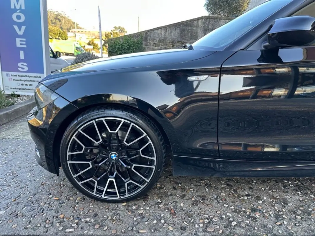 BMW 120 2013 - 17500 EUR, 154360 km - AUTO.MOTO.pt - 154360km - foto 6 de 46