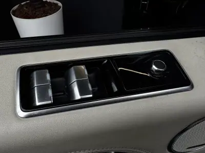Land Rover Range Rover 2020 - 79990 EUR, 85300 km - AUTO.MOTO.pt - 85300km - foto 21 de 37