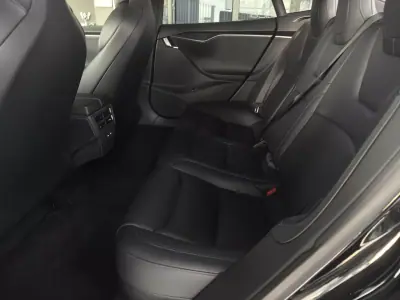 Tesla Model S 2019 - 27990 EUR, 181940 km - AUTO.MOTO.pt - 181940km - foto 19 de 29