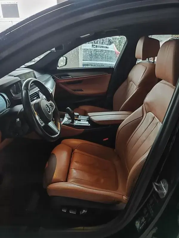BMW 520 2017 - 27250 EUR, 149150 km - AUTO.MOTO.pt - 149150km - foto 15 de 40