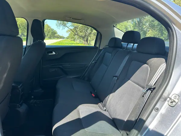 Citroën C-Elysée 2020 - 8990 EUR, 189000 km - AUTO.MOTO.pt - 189000km - foto 10 de 10
