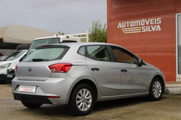 SEAT Ibiza 2019 - 10490 EUR, 194000 km - AUTO.MOTO.pt - 194000km - foto 7 de 16