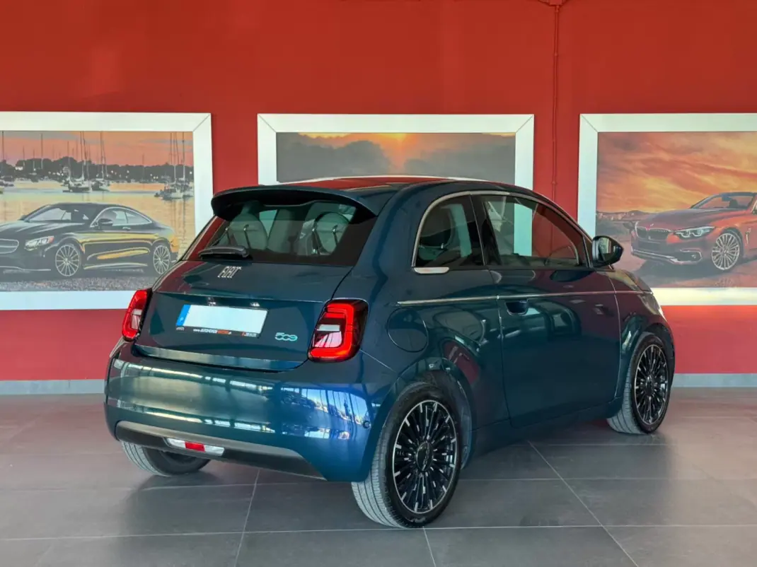 Fiat 500e 2022 - 20990 EUR, 11352 km - 11352km - foto 9 de 23