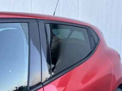 Renault Clio 2017 - 10500 EUR, 129000 km - 129000km - foto 10 de 39