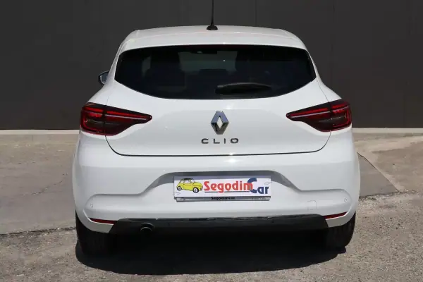 Renault Clio 2022 - 13500 EUR, 98688 km - AUTO.MOTO.pt - 98688km - foto 5 de 32