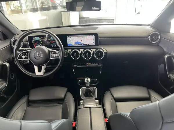 Mercedes-Benz CLA 180 2020 - 24800 EUR, 113371 km - 113371km - foto 10 de 25