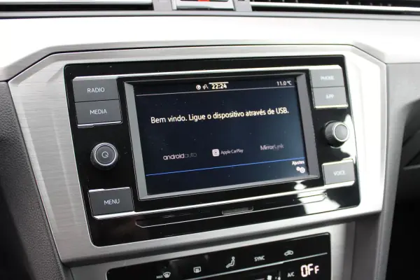 Volkswagen Passat 2021 - 21900 EUR, 22076 km - AUTO.MOTO.pt - 22076km - foto 20 de 44