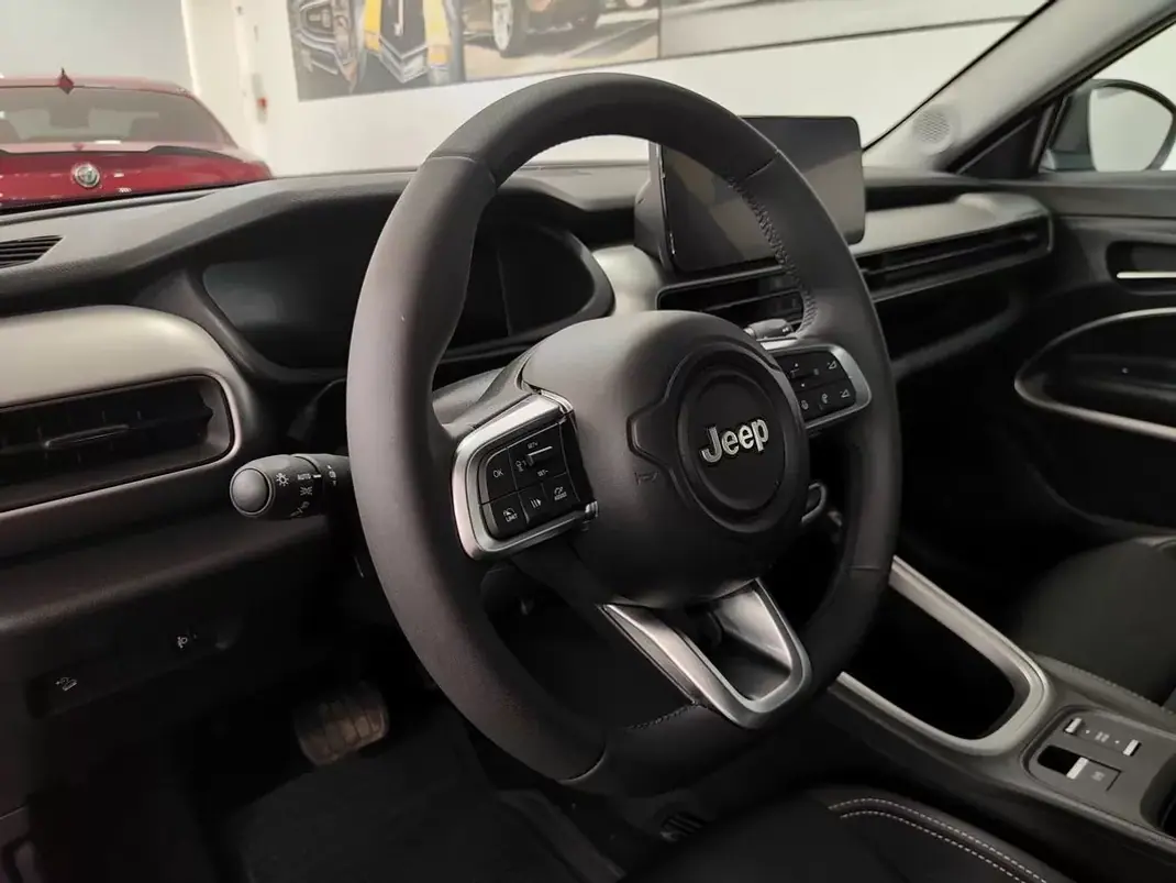 Jeep Avenger 2024 - 24990 EUR, 9000 km - 9000km - foto 56 de 60