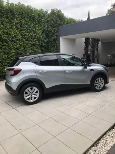 Renault Captur 2023 - 16900 EUR, 51000 km - AUTO.MOTO.pt - 51000km - foto 8 de 31