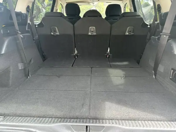 Citroën C4 Grand Picasso 2015 - 10350 EUR, 149000 km - AUTO.MOTO.pt - 149000km - foto 11 de 16
