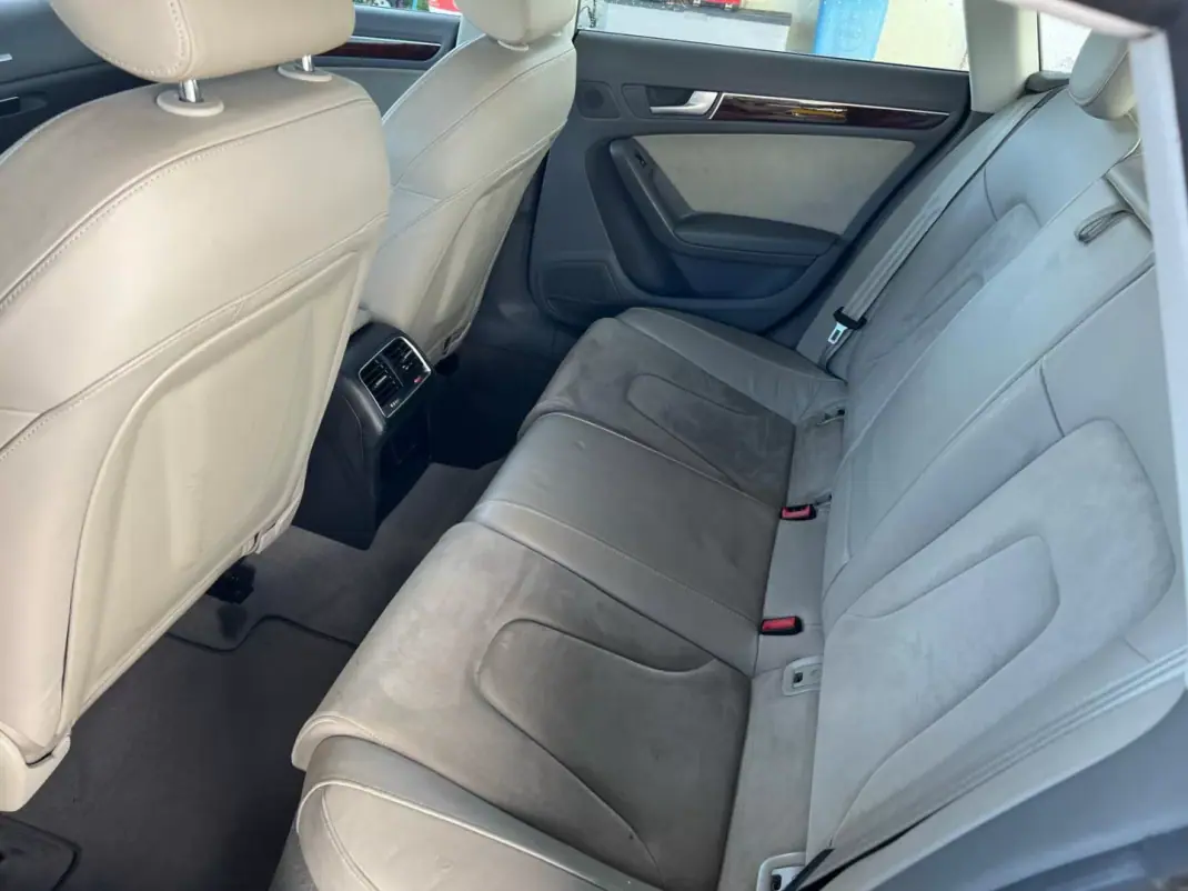 Audi A5 Sportback 2010 - 16500 EUR, 116235 km - AUTO.MOTO.pt - 116235km - foto 9 de 13