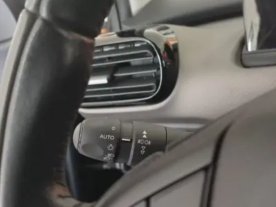Citroën C4 Cactus 2015 - 14800 EUR, 158000 km - AUTO.MOTO.pt - 158000km - foto 12 de 19