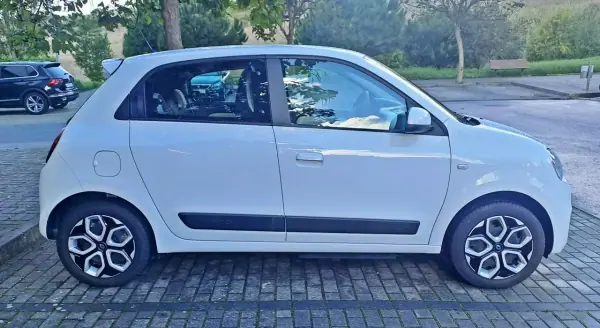 Renault Twingo 2022 - 13990 EUR, 30000 km - AUTO.MOTO.pt - 30000km - foto 8 de 24
