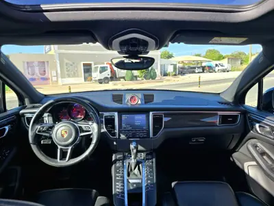 Porsche Macan 2015 - 43950 EUR, 132922 km - AUTO.MOTO.pt - 132922km - foto 6 de 10