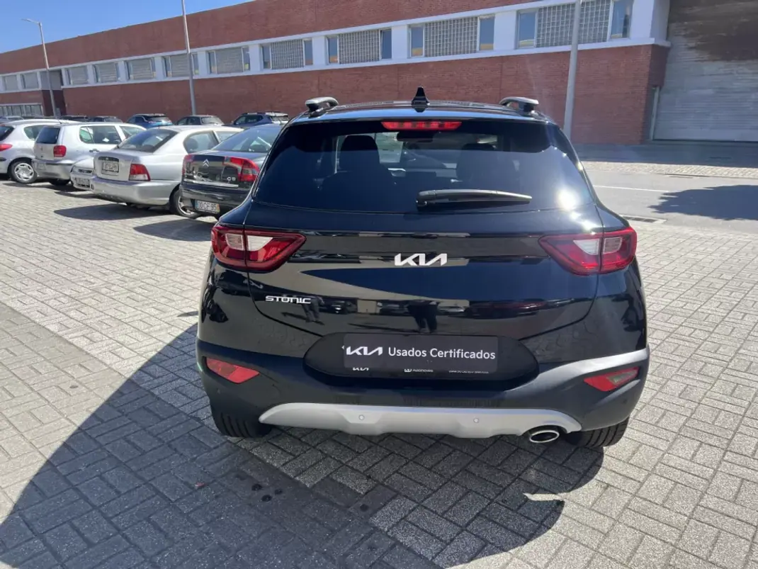 Kia Stonic 2025 - 21500 EUR, 100 km - AUTO.MOTO.pt - 100km - foto 5 de 23