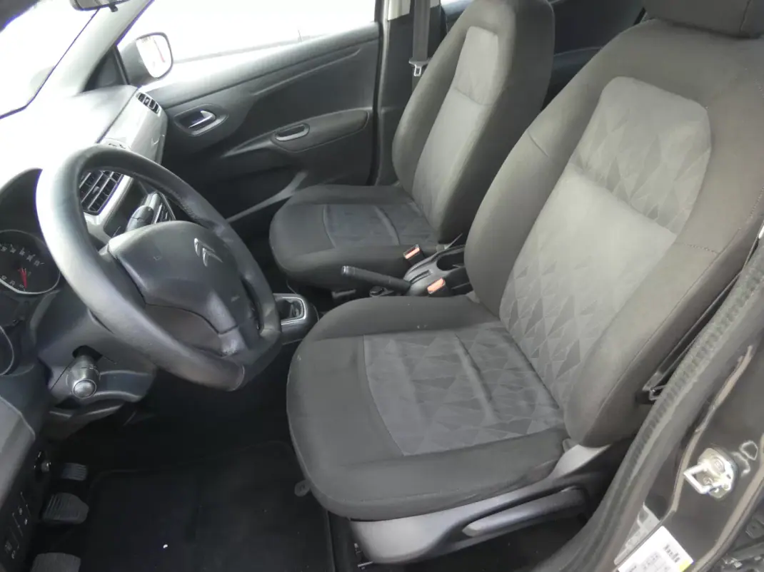 Citroën C-Elysée 2013 - 6750 EUR, 220000 km - AUTO.MOTO.pt - 220000km - foto 6 de 13