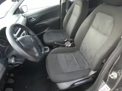 Citroën C-Elysée 2013 - 6750 EUR, 220000 km - AUTO.MOTO.pt - 220000km - foto 6 de 13