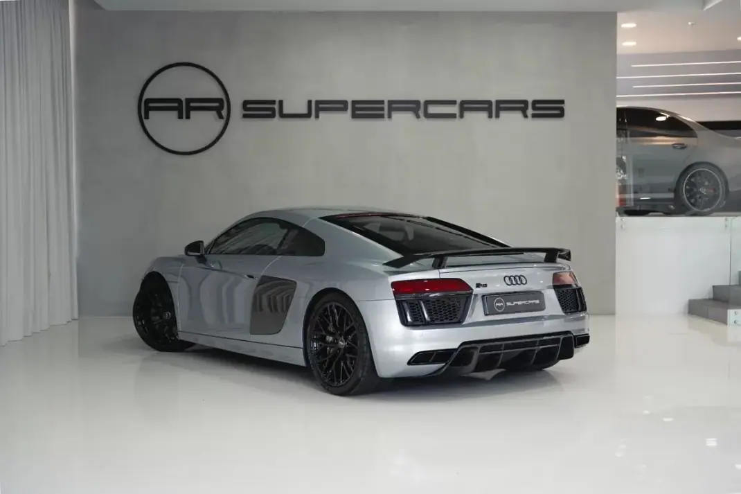 Audi R8 Coupé 2016 - 129950 EUR, 87000 km - 87000km - foto 16 de 51