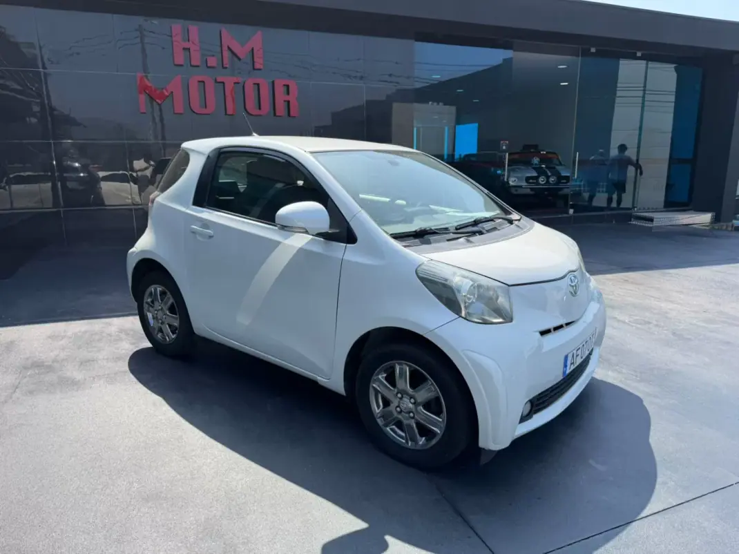 Toyota iQ 2009 - 7750 EUR, 148000 km - 148000km - foto 2 de 8