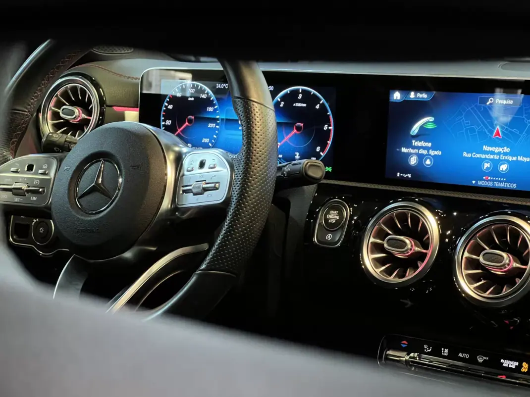 Mercedes-Benz CLA 180 2020 - 26990 EUR, 150000 km - AUTO.MOTO.pt - 150000km - foto 29 de 48