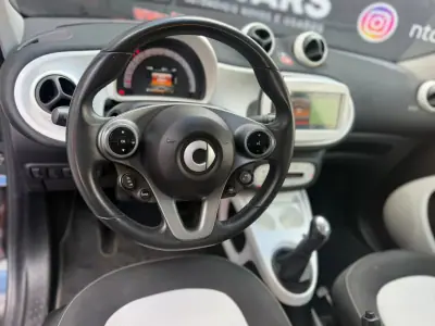 Smart ForFour 2016 - 8900 EUR, 103445 km - 103445km - foto 4 de 11