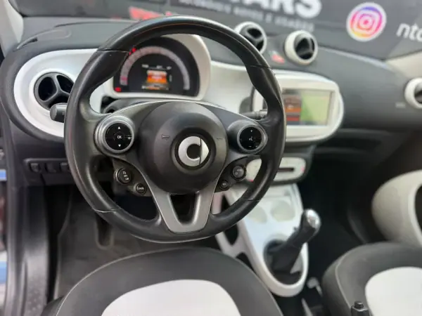 Smart ForFour 2016 - 8900 EUR, 103445 km - 103445km - foto 4 de 11