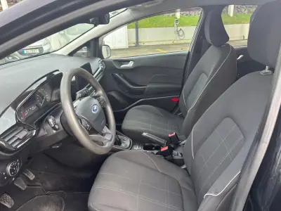 Ford Fiesta 2018 - 14990 EUR, 106000 km - AUTO.MOTO.pt - 106000km - foto 9 de 14