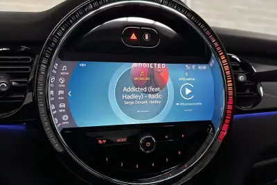 MINI Cooper 2021 - 26950 EUR, 34244 km - AUTO.MOTO.pt - 34244km - foto 20 de 52