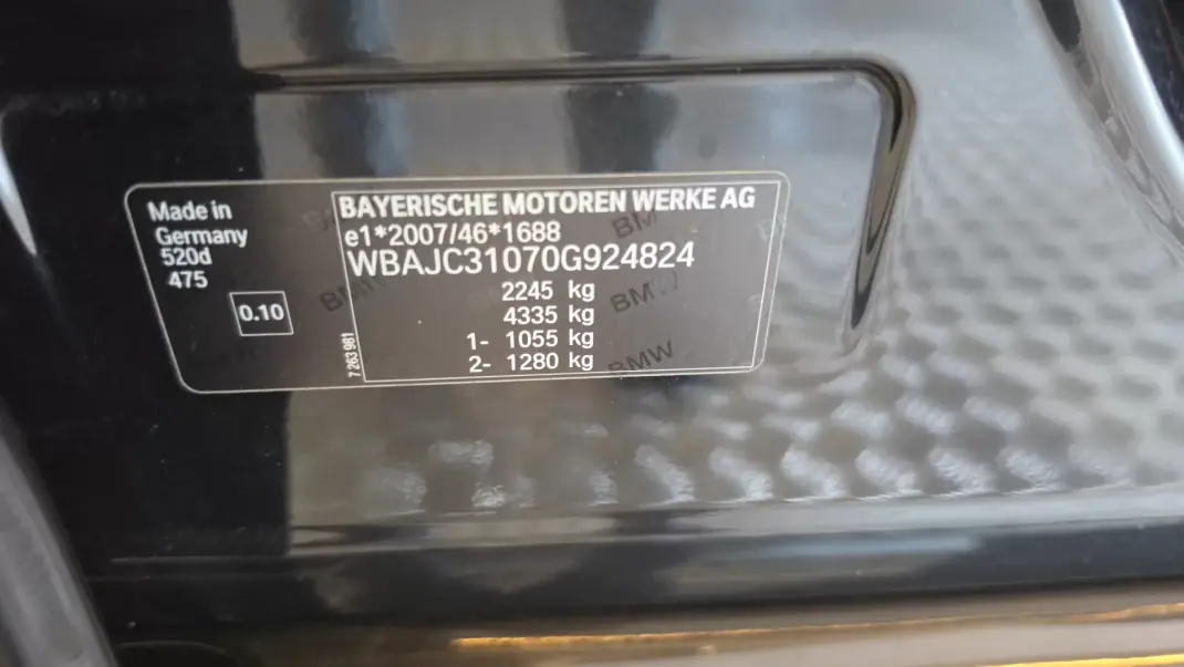 BMW 520 2017 - 19900 EUR, 342169 km - 342169km - foto 57 de 68