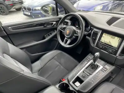 Porsche Macan 2014 - 34900 EUR, 215608 km - AUTO.MOTO.pt - 215608km - foto 18 de 41