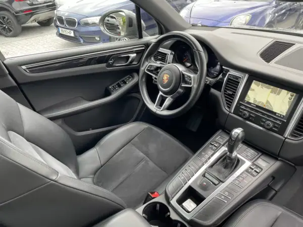 Porsche Macan 2014 - 34900 EUR, 215608 km - AUTO.MOTO.pt - 215608km - foto 18 de 41