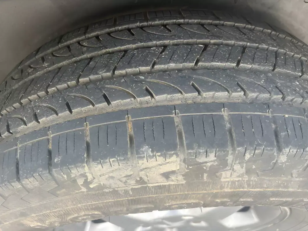 Mercedes-Benz ML 270 2000 - 6500 EUR, 450000 km - AUTO.MOTO.pt - 450000km - foto 8 de 8