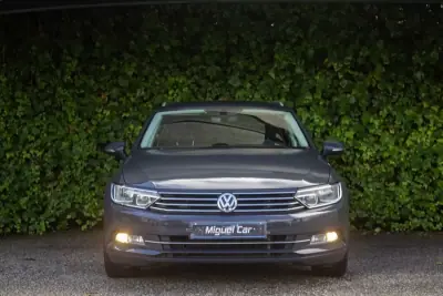 Volkswagen Passat Variant 2019 - 16900 EUR, 229000 km - AUTO.MOTO.pt - 229000km - foto 2 de 17