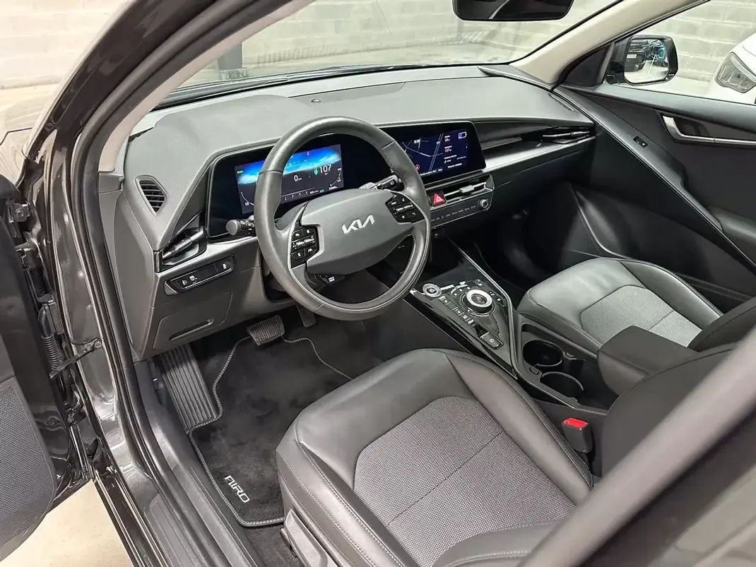 Kia e-Niro 2023 - 27450 EUR, 53564 km - 53564km - foto 9 de 51
