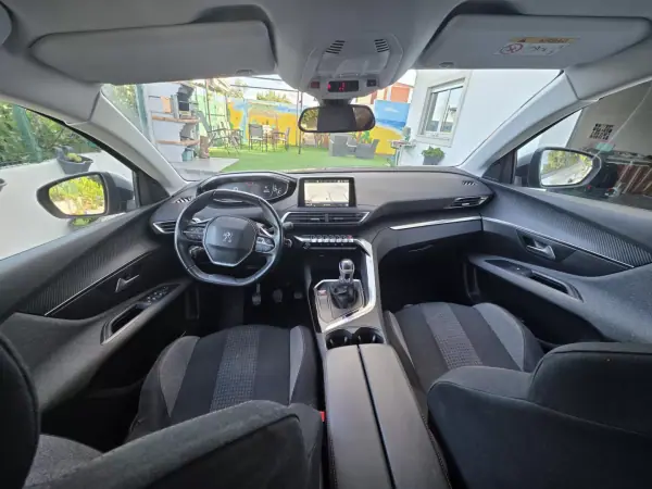 Peugeot 3008 2019 - 13900 EUR, 198000 km - AUTO.MOTO.pt - 198000km - foto 38 de 58