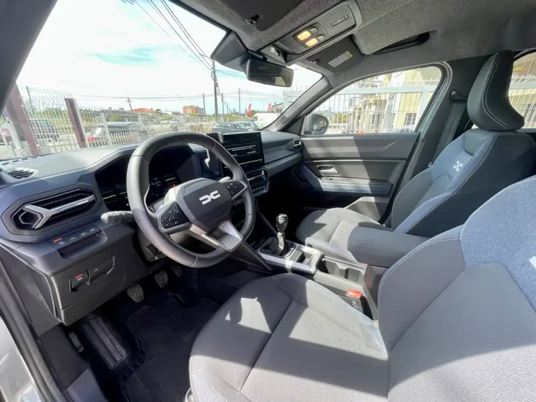 Dacia Duster 2025 - 22950 EUR, 5145 km - AUTO.MOTO.pt - 5145km - foto 12 de 40