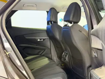 Peugeot 3008 2022 — foto 6 de 33