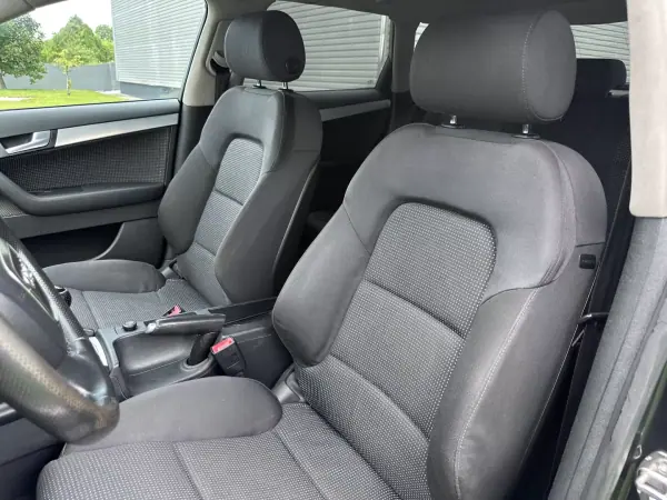 Audi A3 Sportback 2007 - 5900 EUR, 350000 km - AUTO.MOTO.pt - 350000km - foto 28 de 49