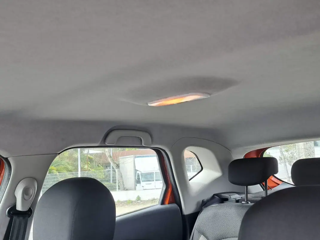 Renault Captur 2016 - 11450 EUR, 165268 km - AUTO.MOTO.pt - 165268km - foto 40 de 41