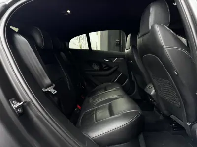 Jaguar I-Pace 2018 - 26990 EUR, 118500 km - AUTO.MOTO.pt - 118500km - foto 33 de 35