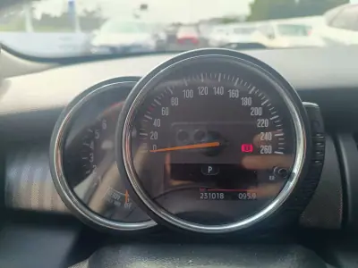 MINI Cooper S 2016 - 15900 EUR, 231018 km - AUTO.MOTO.pt - 231018km - foto 26 de 43