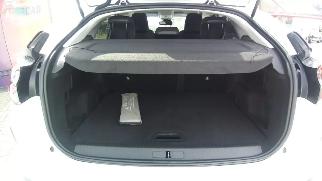 Citroën C4 2022 - 17650 EUR, 113000 km - AUTO.MOTO.pt - 113000km - foto 46 de 55