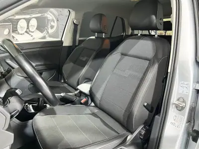 Volkswagen T-Cross 2021 - 17800 EUR, 37392 km - AUTO.MOTO.pt - 37392km - foto 7 de 21