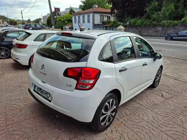 Citroën C3 2010 - 6500 EUR, 191000 km - AUTO.MOTO.pt - 191000km - foto 7 de 33