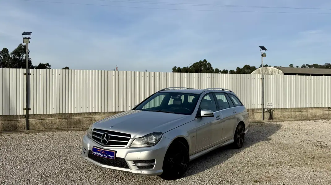 Mercedes-Benz C 180 2014 - 14900 EUR, 245000 km - AUTO.MOTO.pt - 245000km - foto 1 de 25