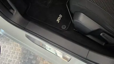 Peugeot 308 2021 - 9500 EUR, 224621 km - 224621km - foto 34 de 59