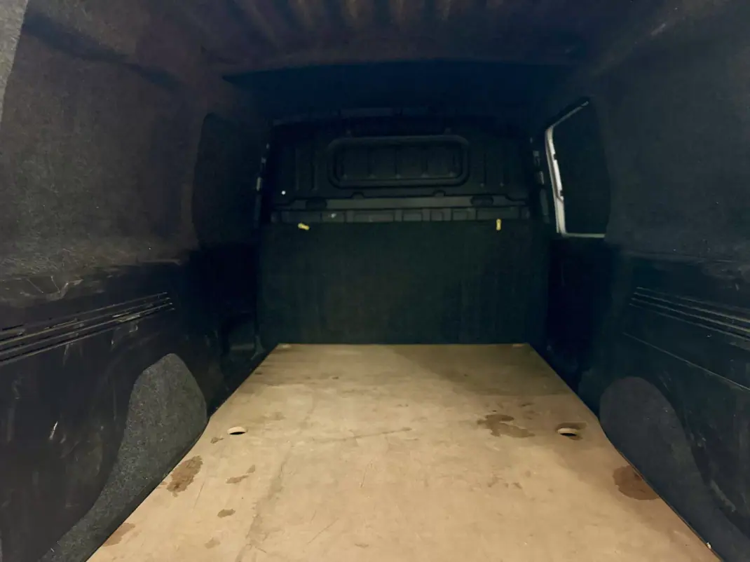 Peugeot 2024 - 18950 EUR, 82000 km - AUTO.MOTO.pt - 82000km - foto 23 de 24