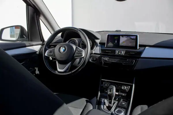BMW 216 Gran Tourer 2019 - 18500 EUR, 150892 km - AUTO.MOTO.pt - 150892km - foto 20 de 40