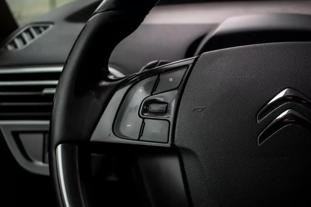 Citroën C4 Spacetourer 2019 - 10550 EUR, 304577 km - AUTO.MOTO.pt - 304577km - foto 14 de 45