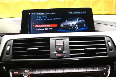 BMW 418 Gran Coupé 2019 - 23800 EUR, 174000 km - AUTO.MOTO.pt - 174000km - foto 28 de 43